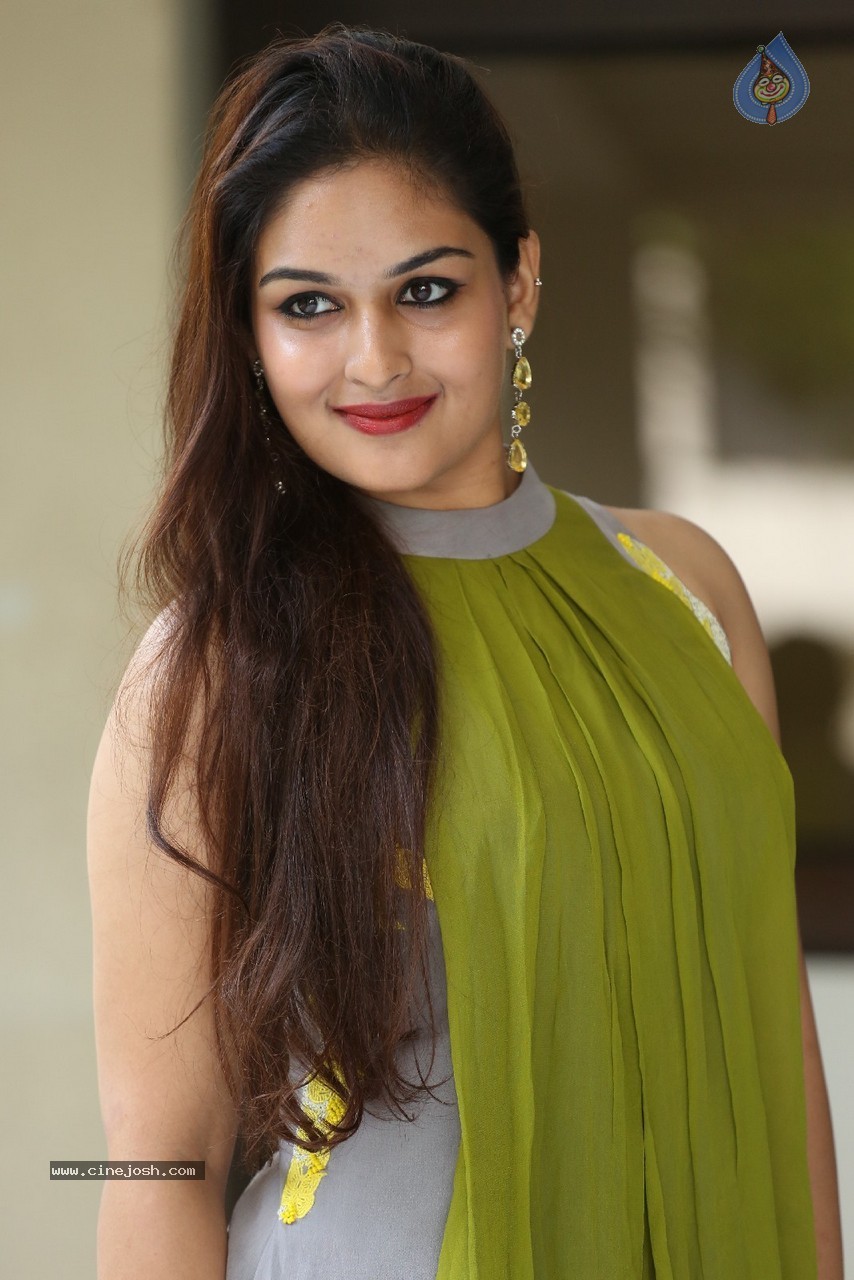 Prayaga Martin Stills - 7 / 54 photos