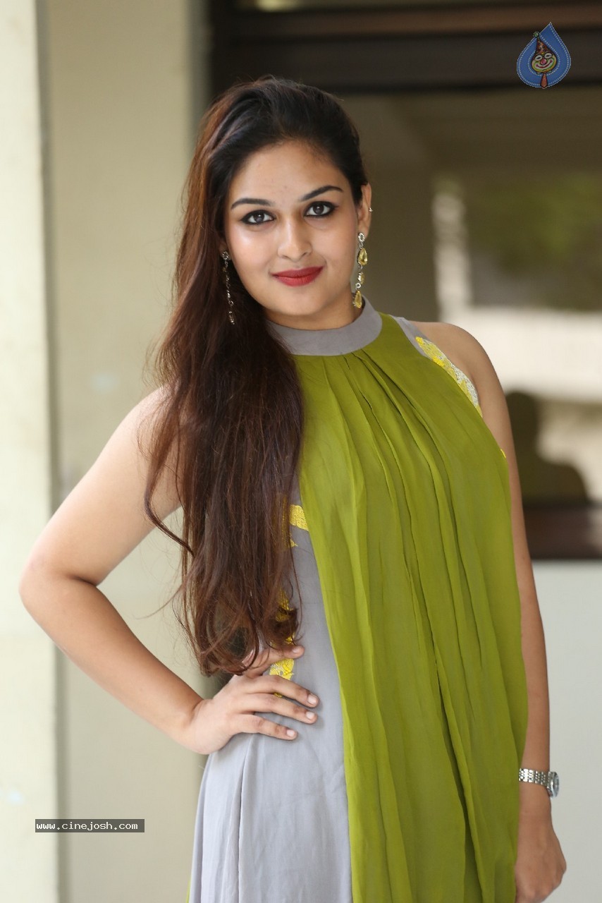 Prayaga Martin Stills - 21 / 54 photos