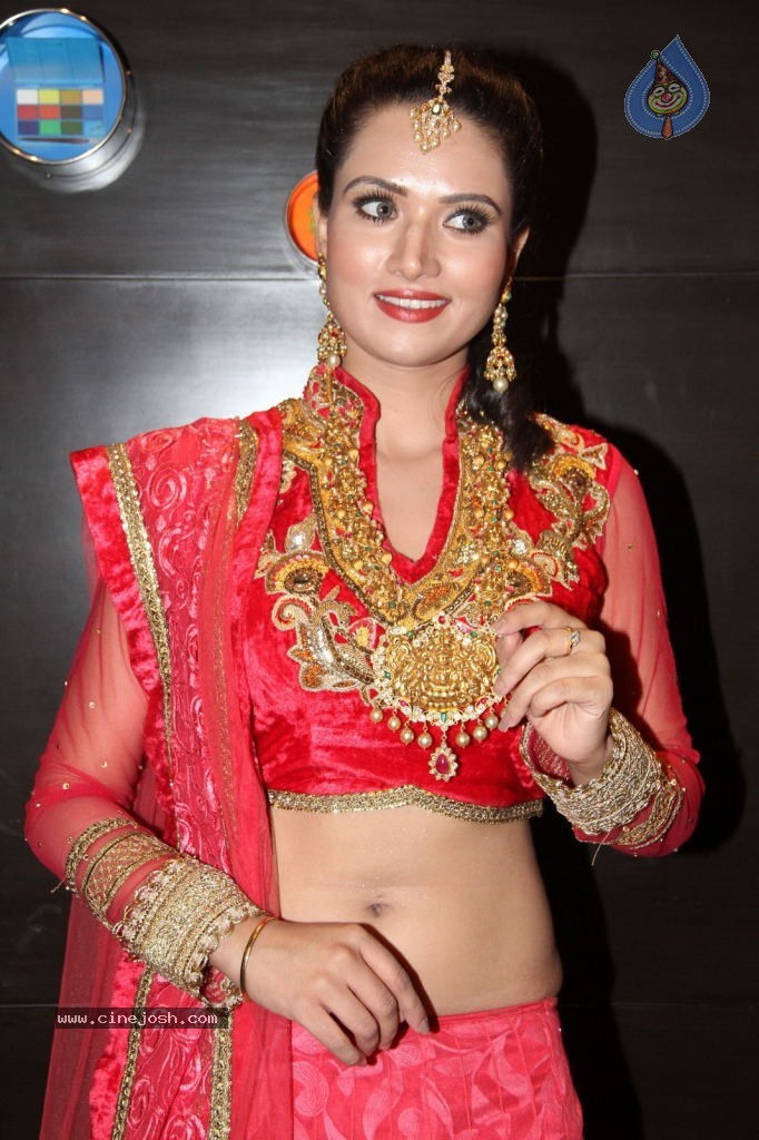 Preethi Rana Hot Photos - 24 / 115 photos