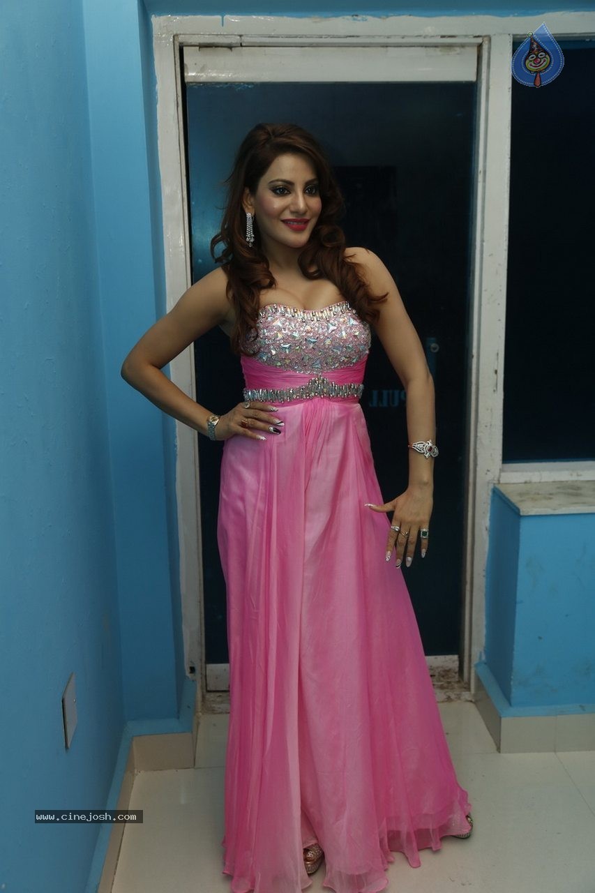 Preeti Soni New Gallery - 33 / 50 photos