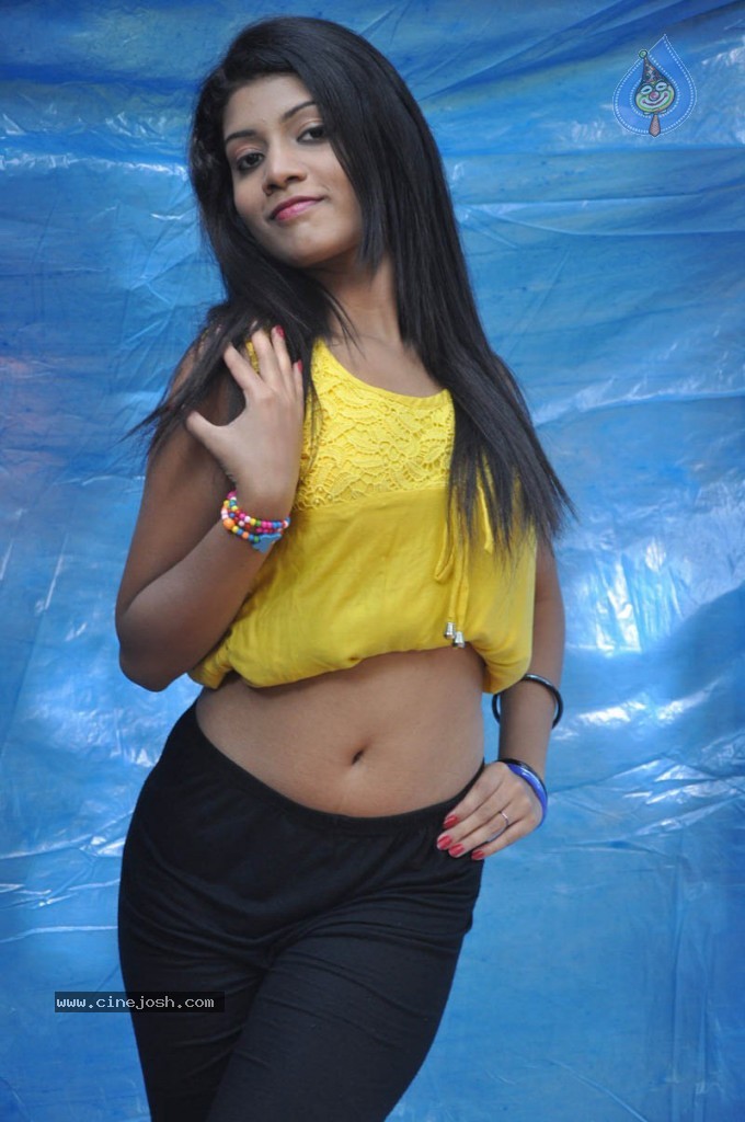 Preksha Sri Hot Stills - 25 / 43 photos