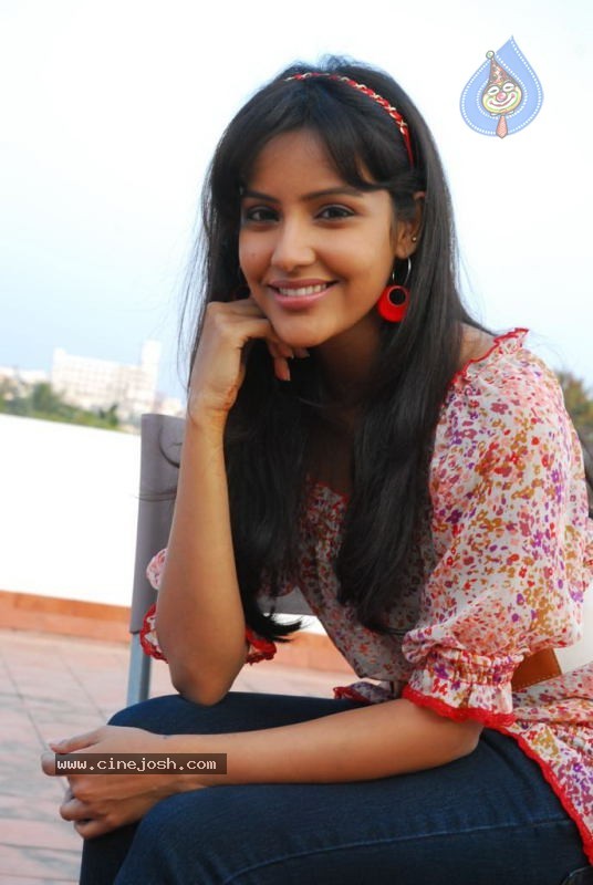 Priya Anand Latest Photos - 1 / 31 photos