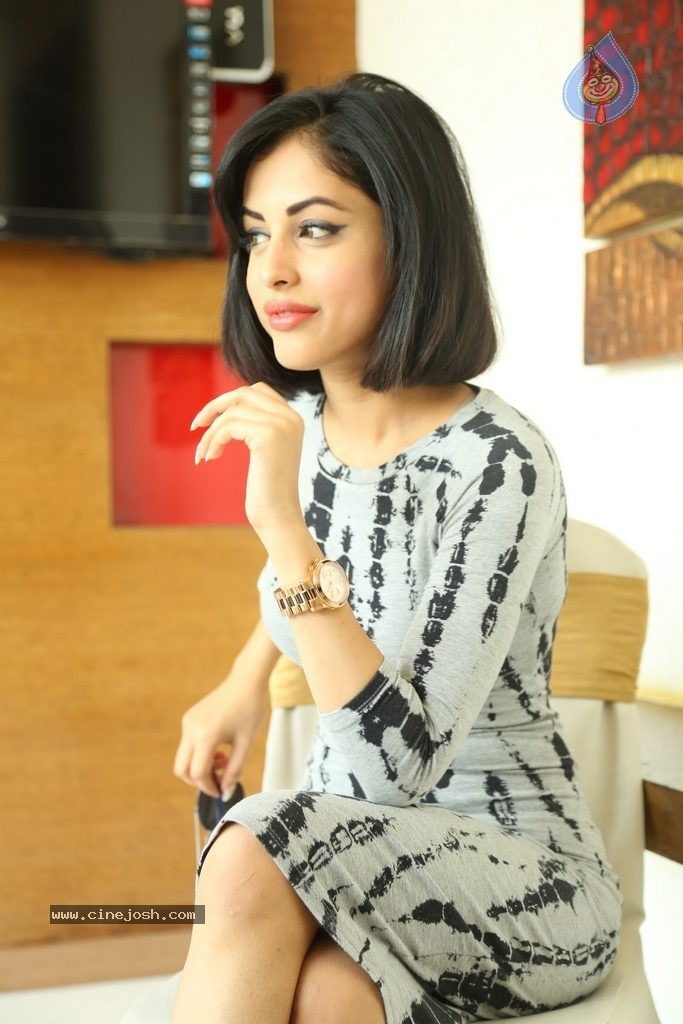 Priya Banerjee Gallery - 24 / 89 photos