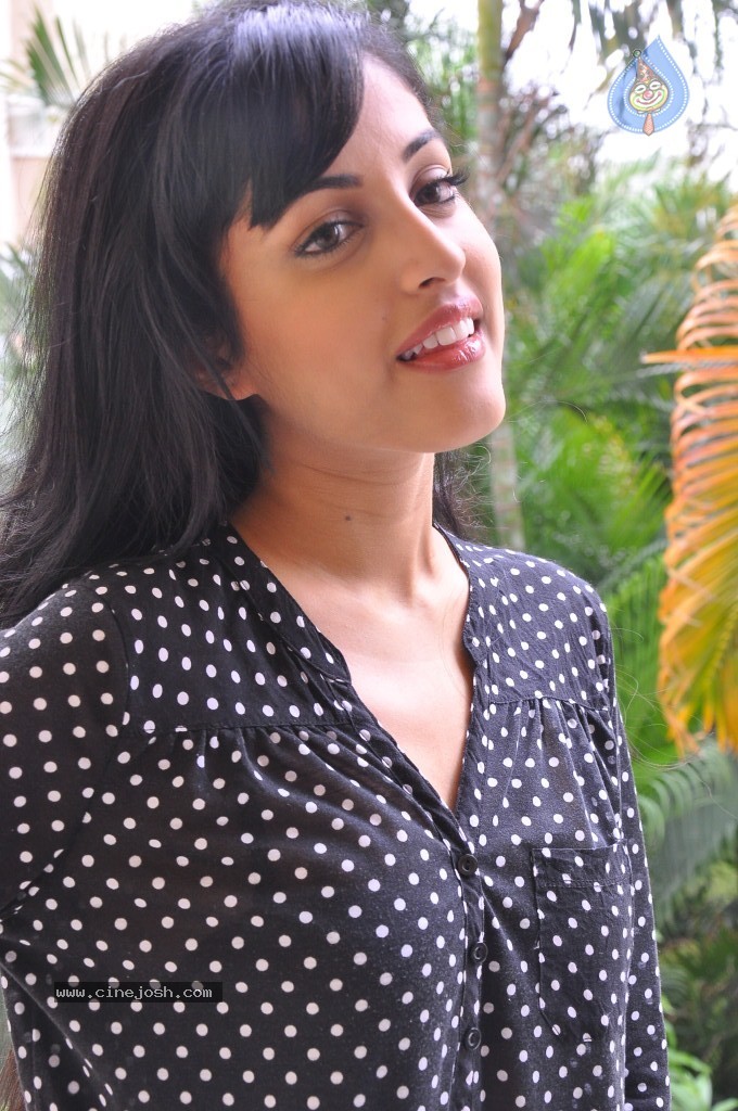 Priya Banerjee New Stills - 23 / 66 photos