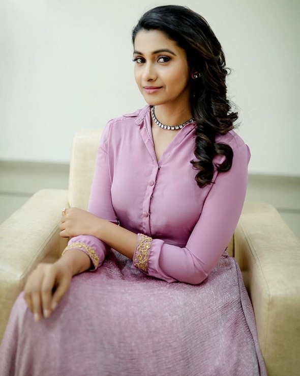 Priya Bhavani Shankar Photos - 1 / 15 photos