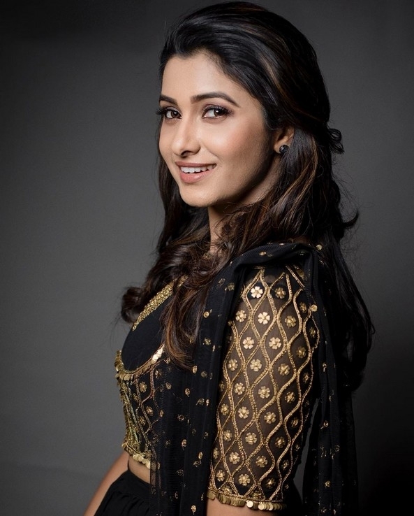 Priya Bhavani Shankar Stills - 12 / 15 photos