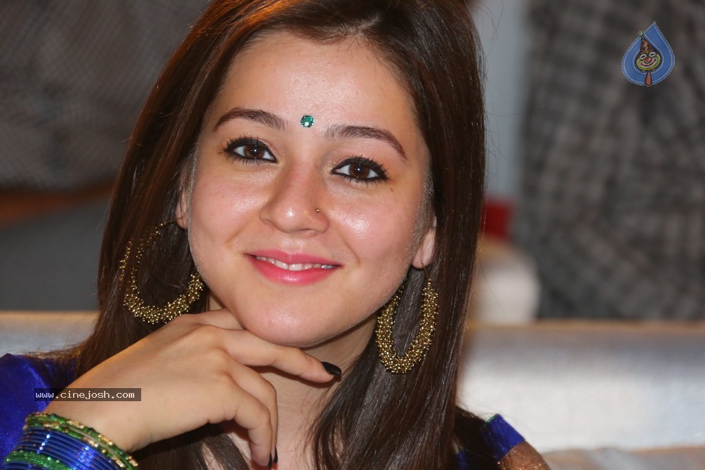 Priyal Gor Stills - 51 / 91 photos