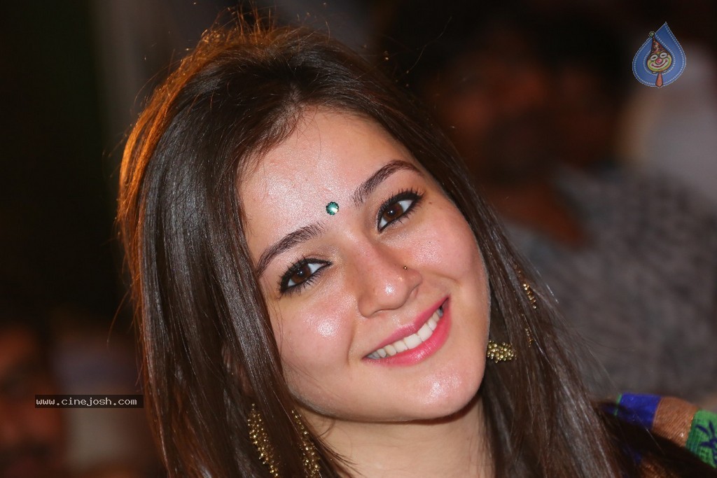 Priyal Gor Stills - 79 / 91 photos