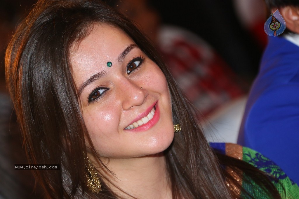 Priyal Gor Stills - 86 / 91 photos