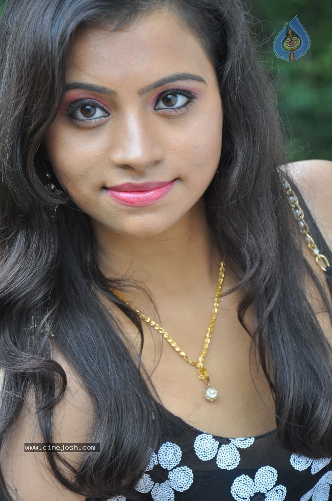 Priya New Photos - 21 / 45 photos