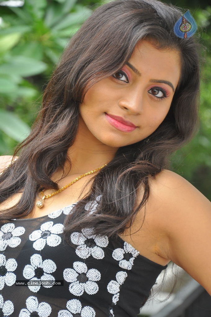 Priya New Photos - 32 / 45 photos