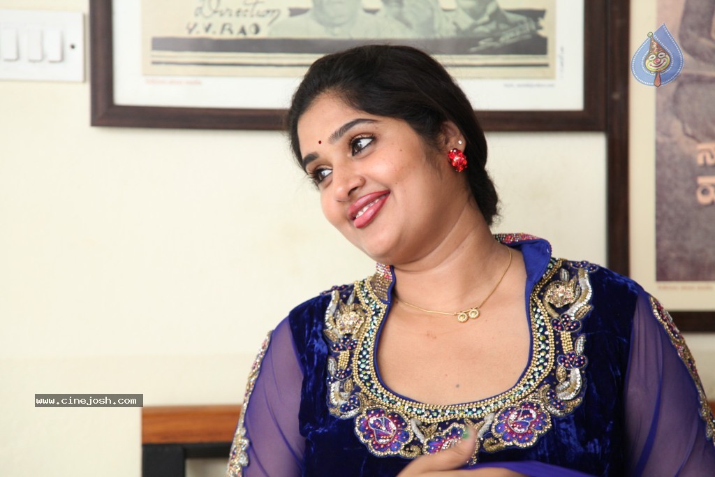 Priya Stills - 24 / 62 photos