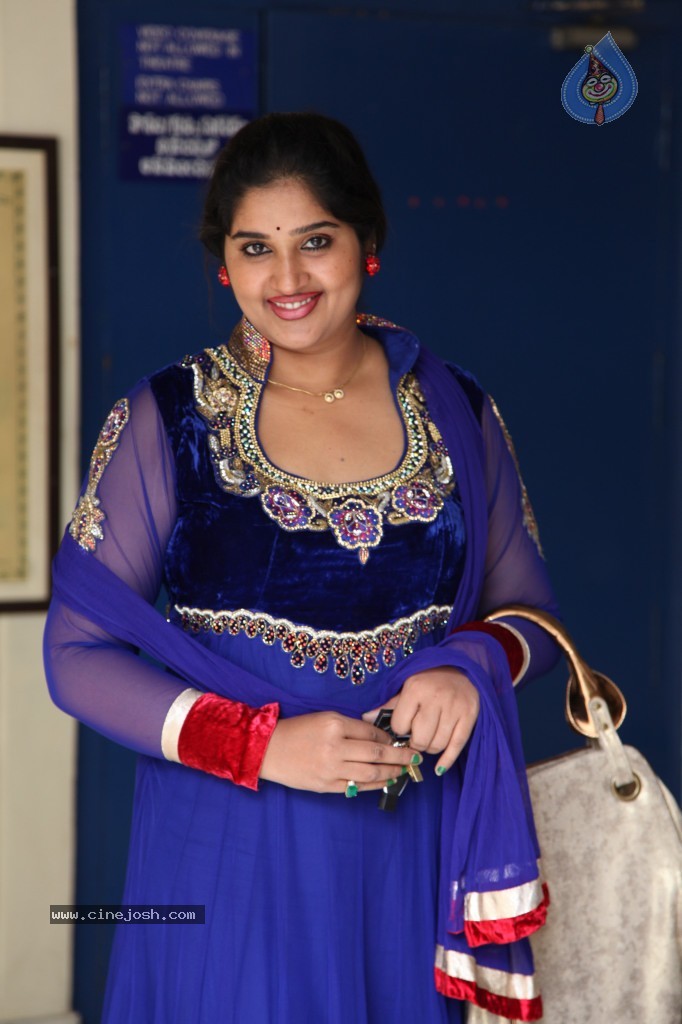 Priya Stills - 50 / 62 photos