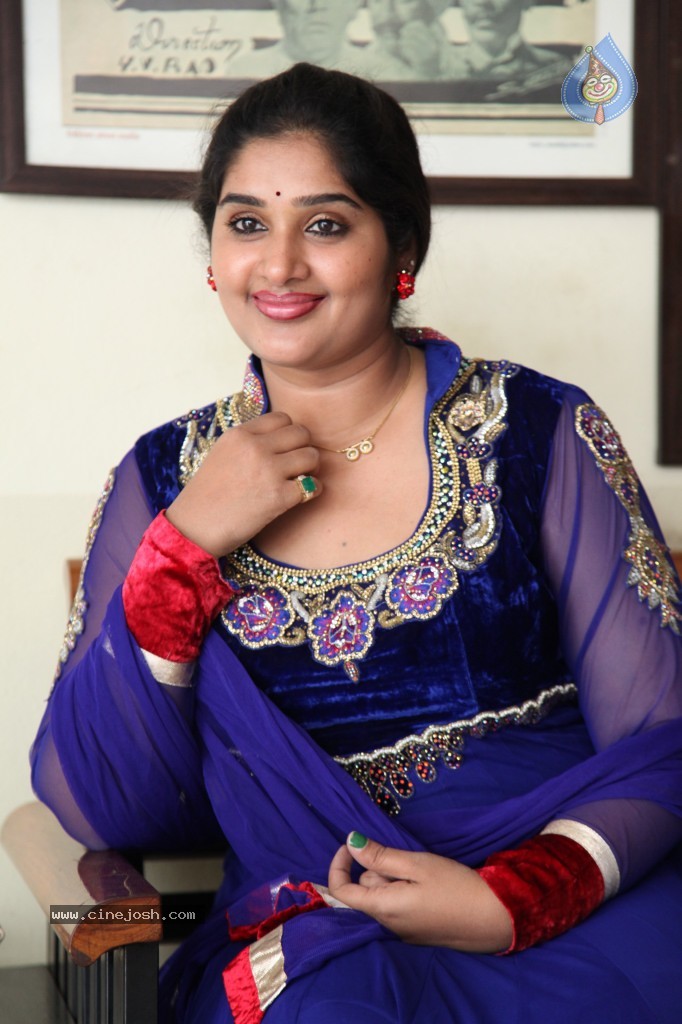 Priya Stills - 51 / 62 photos