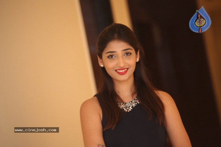 Priya Vadlamani Stills - 6 / 18 photos