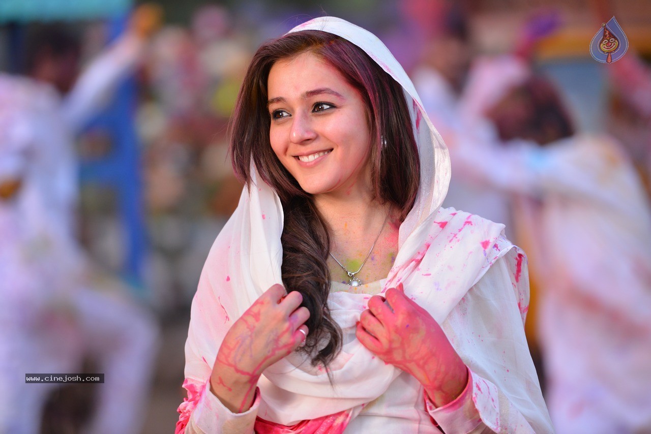 Priyal Gor New Stills - 4 / 31 photos