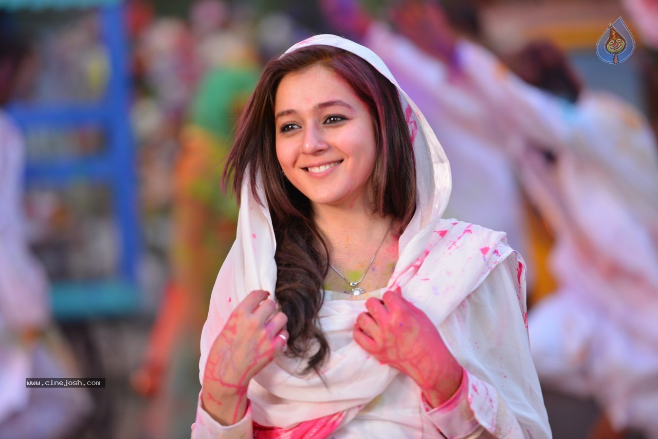 Priyal Gor New Stills - 8 / 31 photos