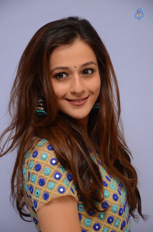 Priyal Gor Photos - 15 / 42 photos