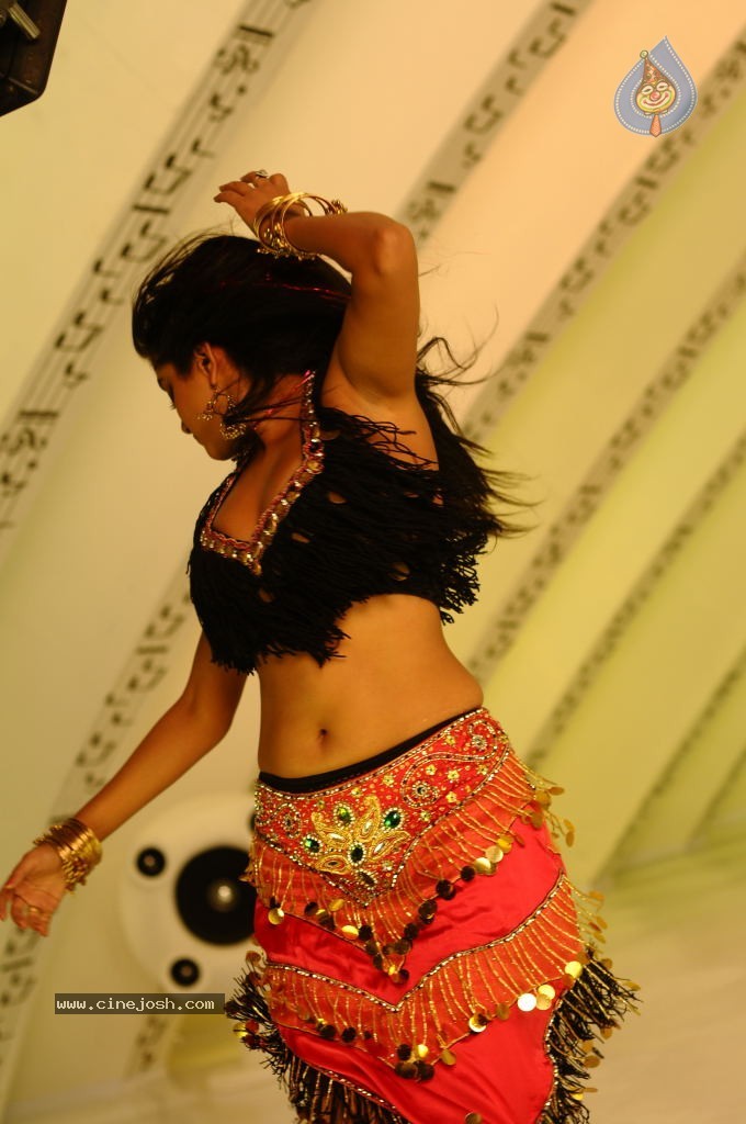 Priyamani High Resolution Stills - 35 / 45 photos