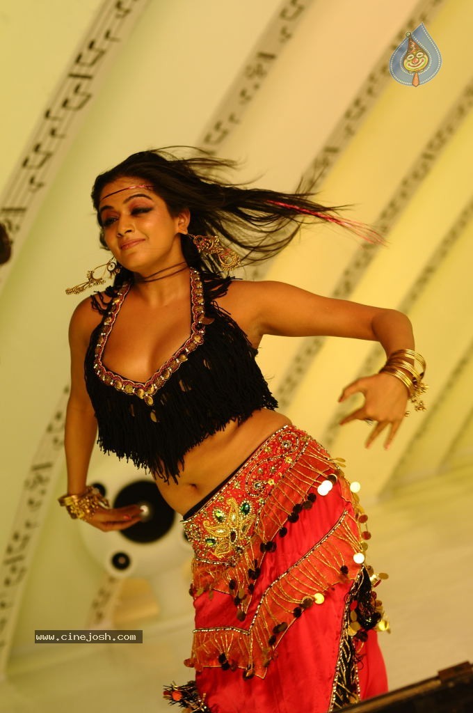 Priyamani High Resolution Stills - 37 / 45 photos