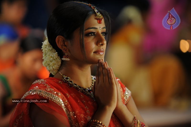 Priyamani Hot Stills In Pravarakyudu Movie  - 57 / 148 photos