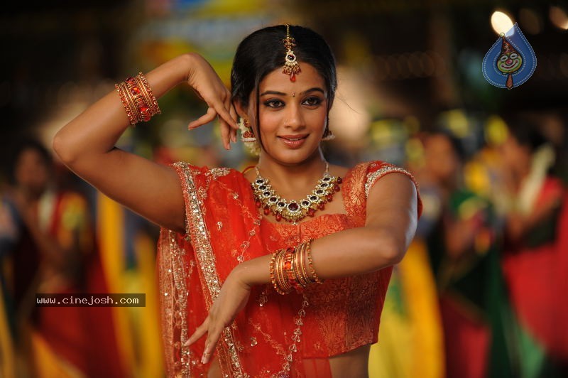 Priyamani Hot Stills In Pravarakyudu Movie  - 80 / 148 photos