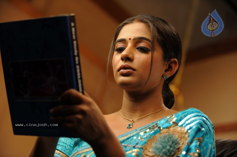 Priyamani Hot Stills In Pravarakyudu Movie  - 81 / 148 photos