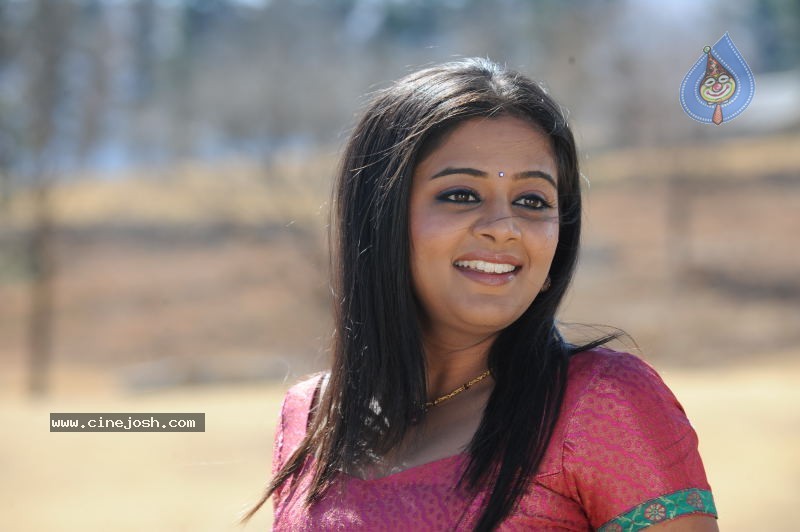 Priyamani Hot Stills In Pravarakyudu Movie  - 92 / 148 photos