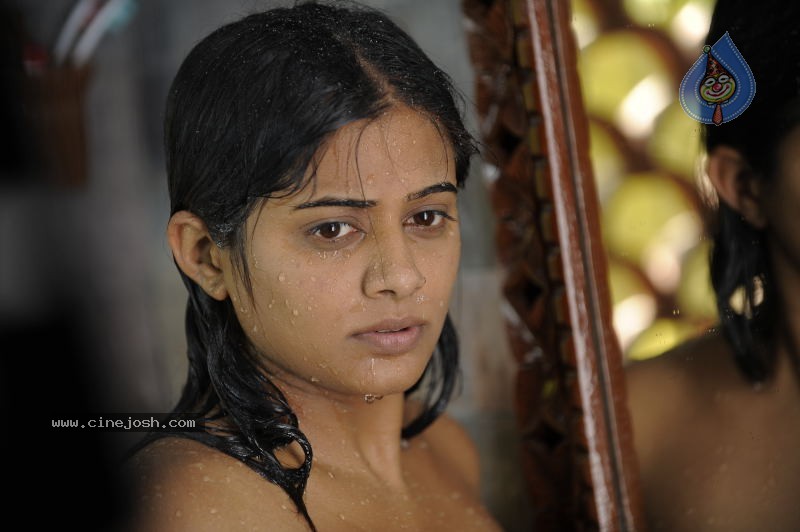 Priyamani Hot Stills In Pravarakyudu Movie  - 143 / 148 photos