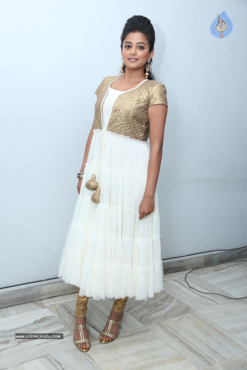 Priyamani Latest Stills - 10 / 68 photos