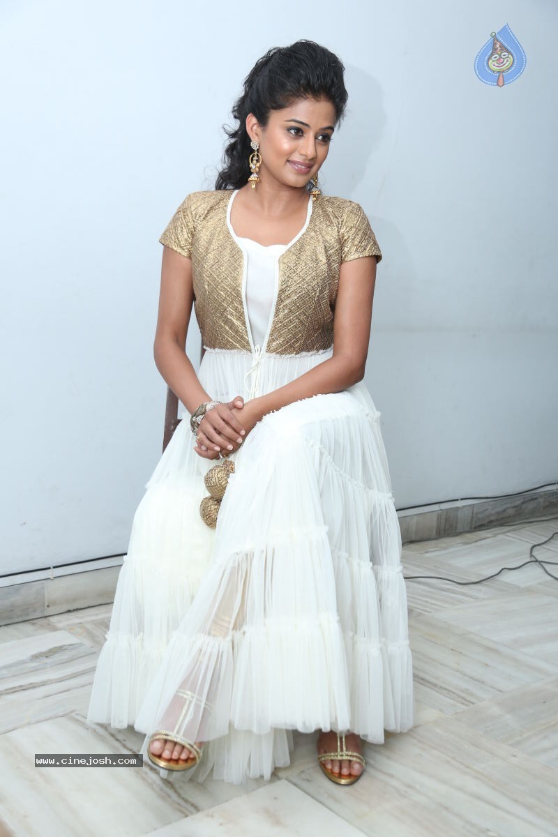 Priyamani Latest Stills - 23 / 68 photos