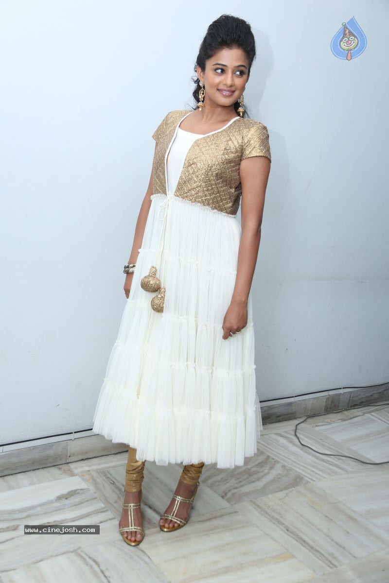 Priyamani Latest Stills - 26 / 68 photos