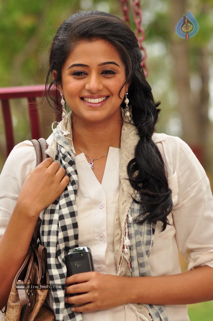 Priyamani New Photos - 6 / 61 photos