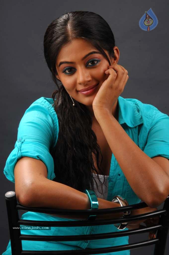 Priyamani Stills - 44 / 54 photos