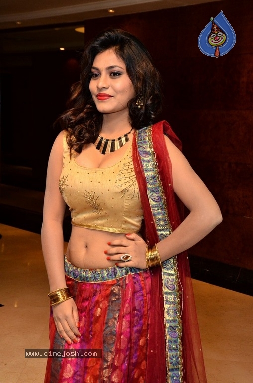 Priyanka Augustin Gallery - 19 / 37 photos