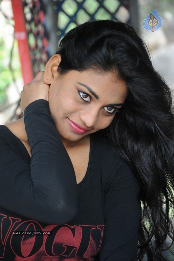 Priyanka Gugustin Stills - 27 / 144 photos