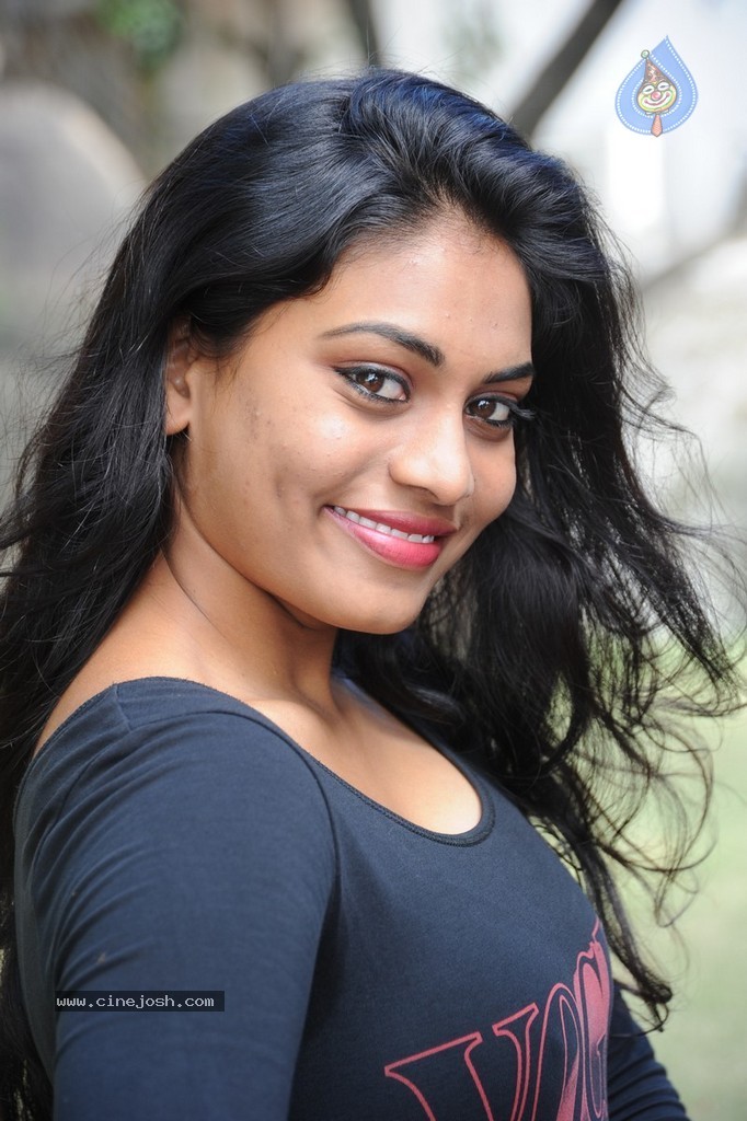 Priyanka Gugustin Stills - 33 / 144 photos