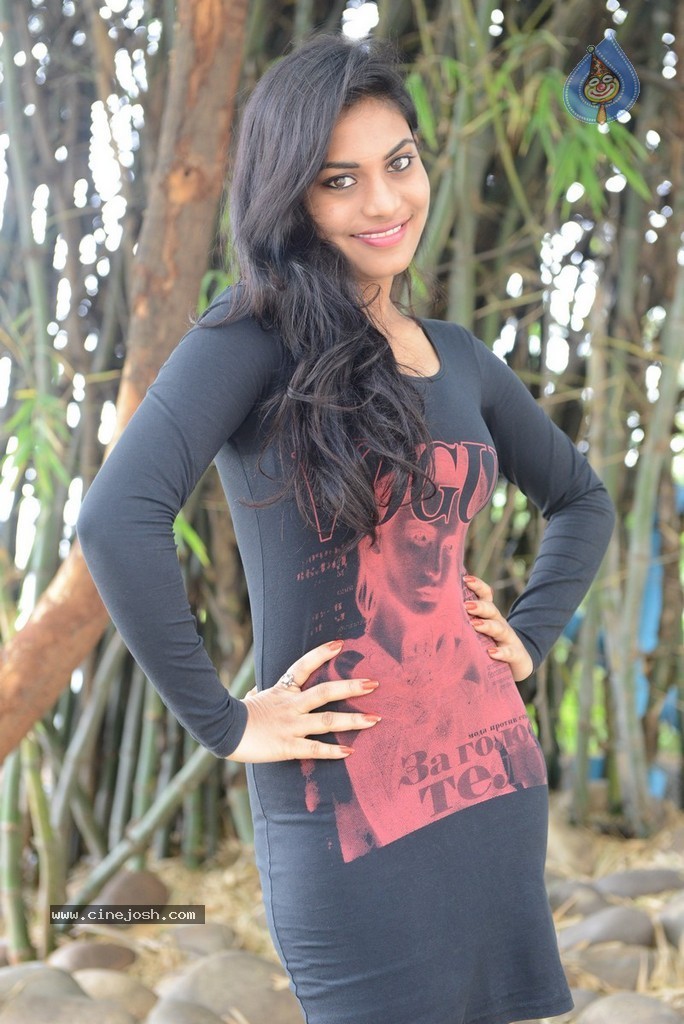 Priyanka Gugustin Stills - 34 / 144 photos