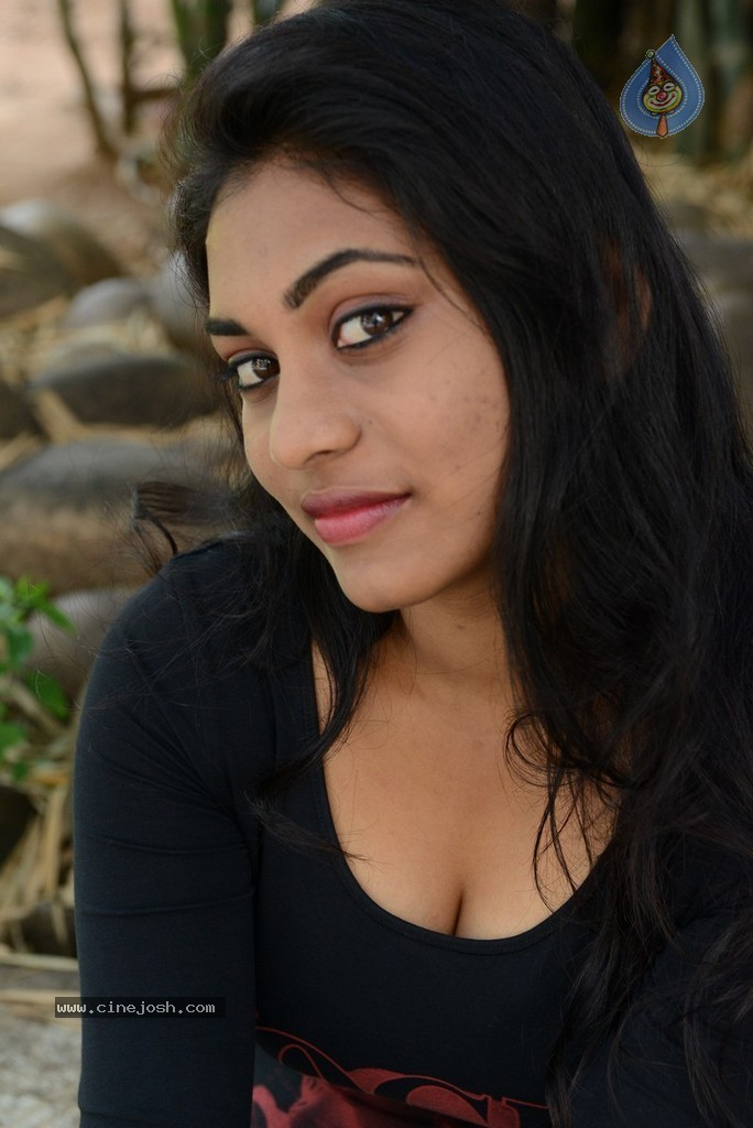 Priyanka Gugustin Stills - 40 / 144 photos