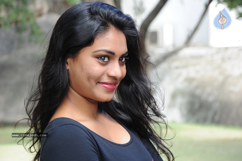 Priyanka Gugustin Stills - 46 / 144 photos