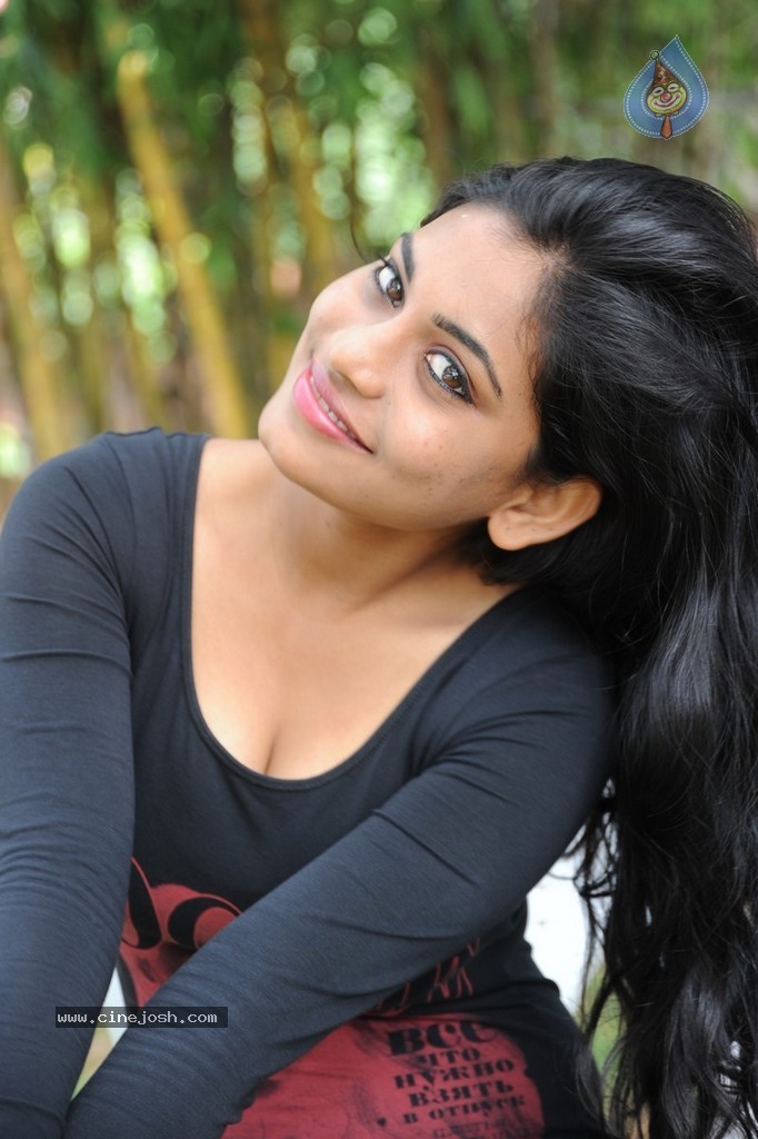 Priyanka Gugustin Stills - 77 / 144 photos