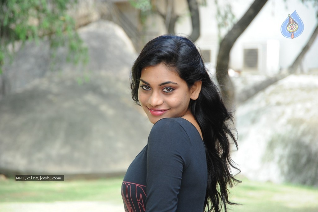 Priyanka Gugustin Stills - 99 / 144 photos