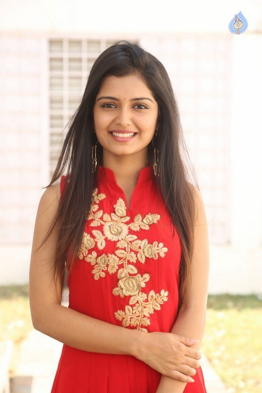 Priyanka Jain New Photos - 21 / 32 photos