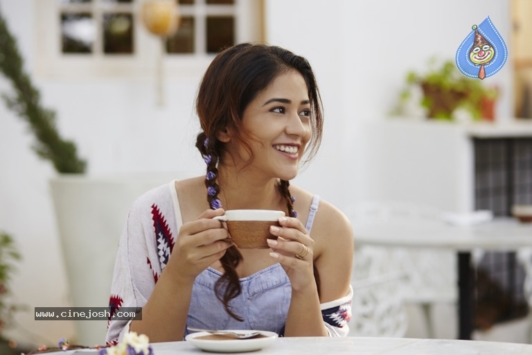 Priyanka Jawalkar Latest Photoshoot - 10 / 21 photos