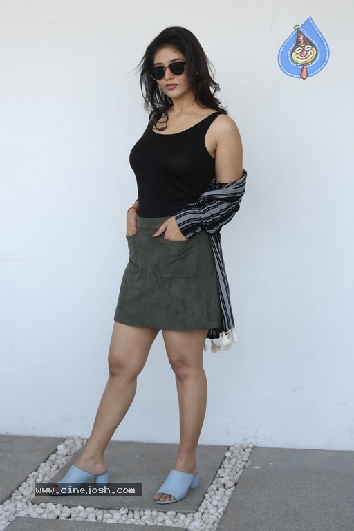 Priyanka Jawalkar New Pics - 18 / 34 photos
