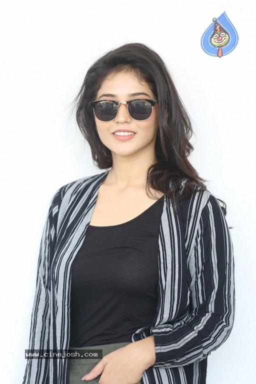 Priyanka Jawalkar New Pics - 27 / 34 photos