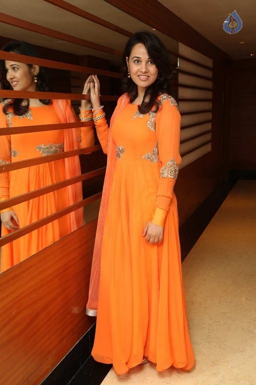 Priyanka Kothari Latest Photos - 19 / 42 photos