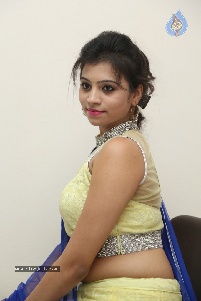 Priyanka Latest Images - 28 / 138 photos