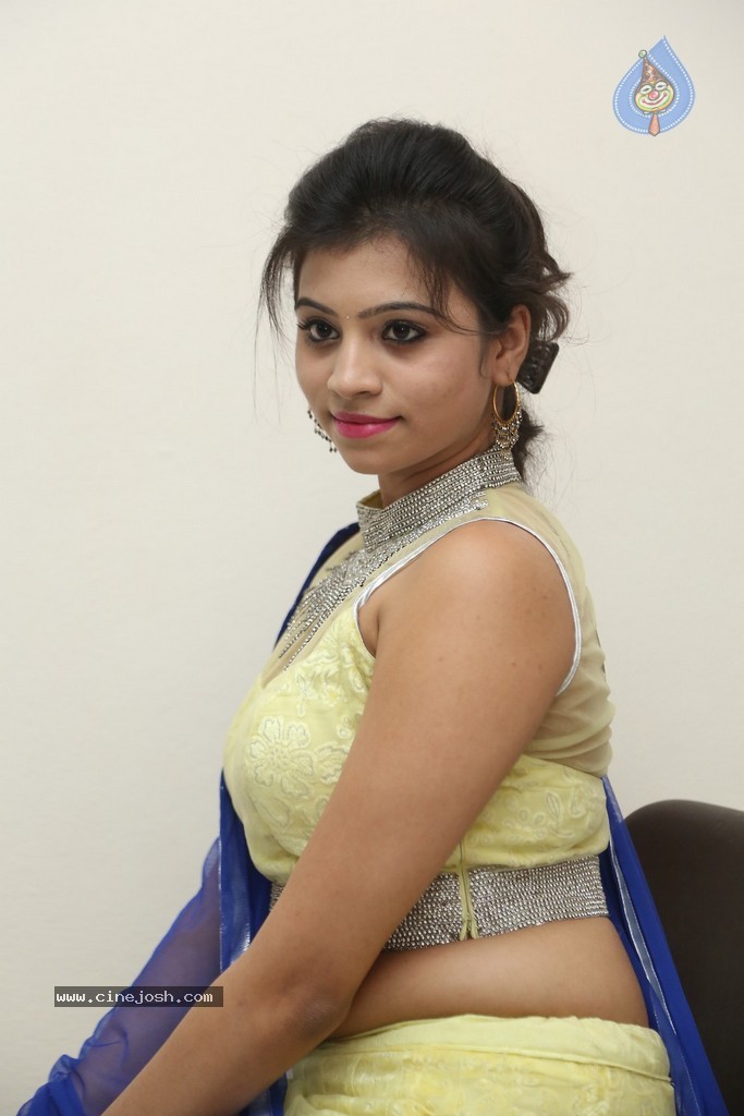 Priyanka Latest Images - 107 / 138 photos