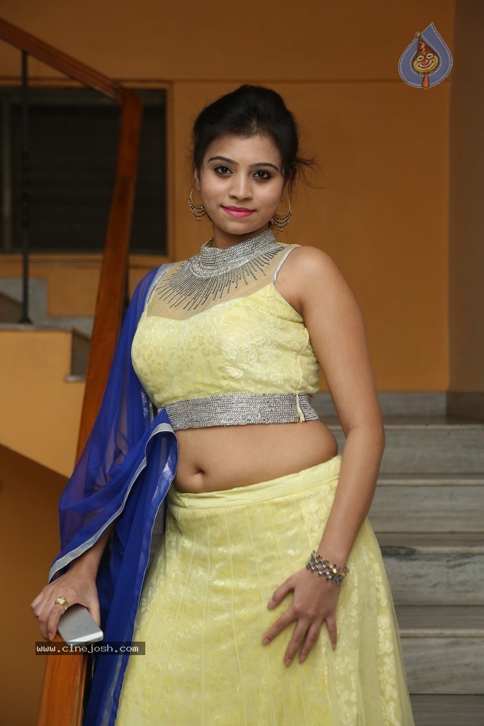 Priyanka Latest Images - 115 / 138 photos